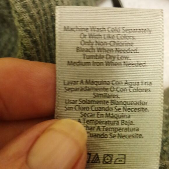 🩷WONDER NATION, HOLIDAY PHOTO SHIRT OR FUN CHRISTMAS SHIRT Girls 8 - Picture 6 of 6